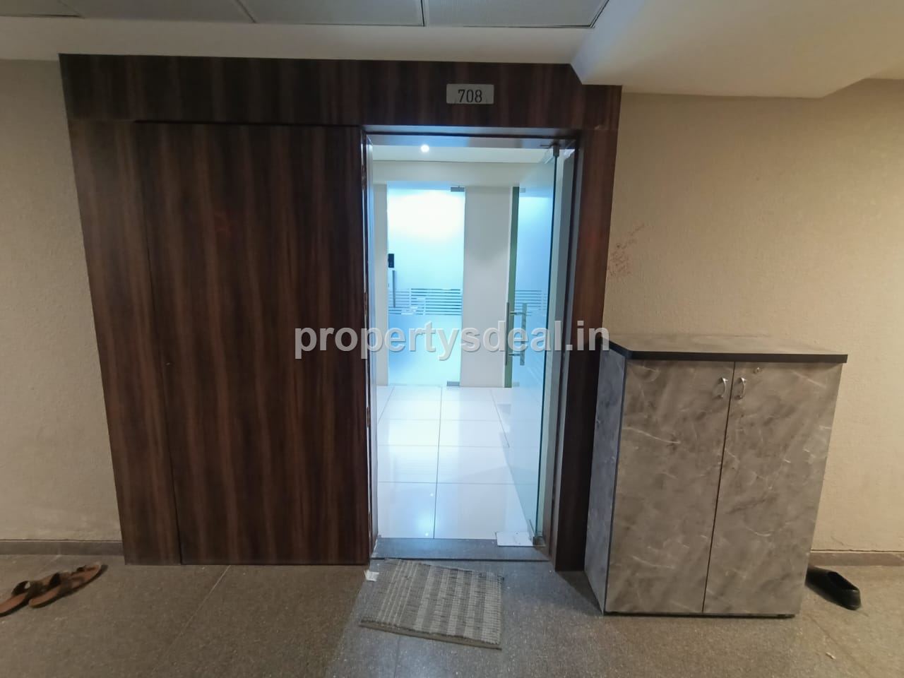 Premium Fully Furnished Office Space Available for Rent