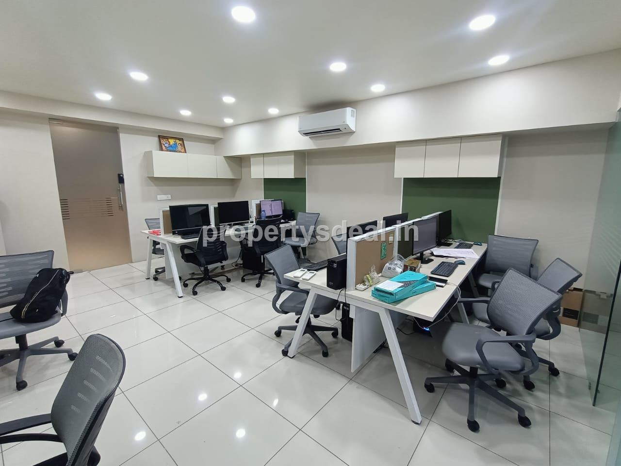 Premium Fully Furnished Office Space Available for Rent