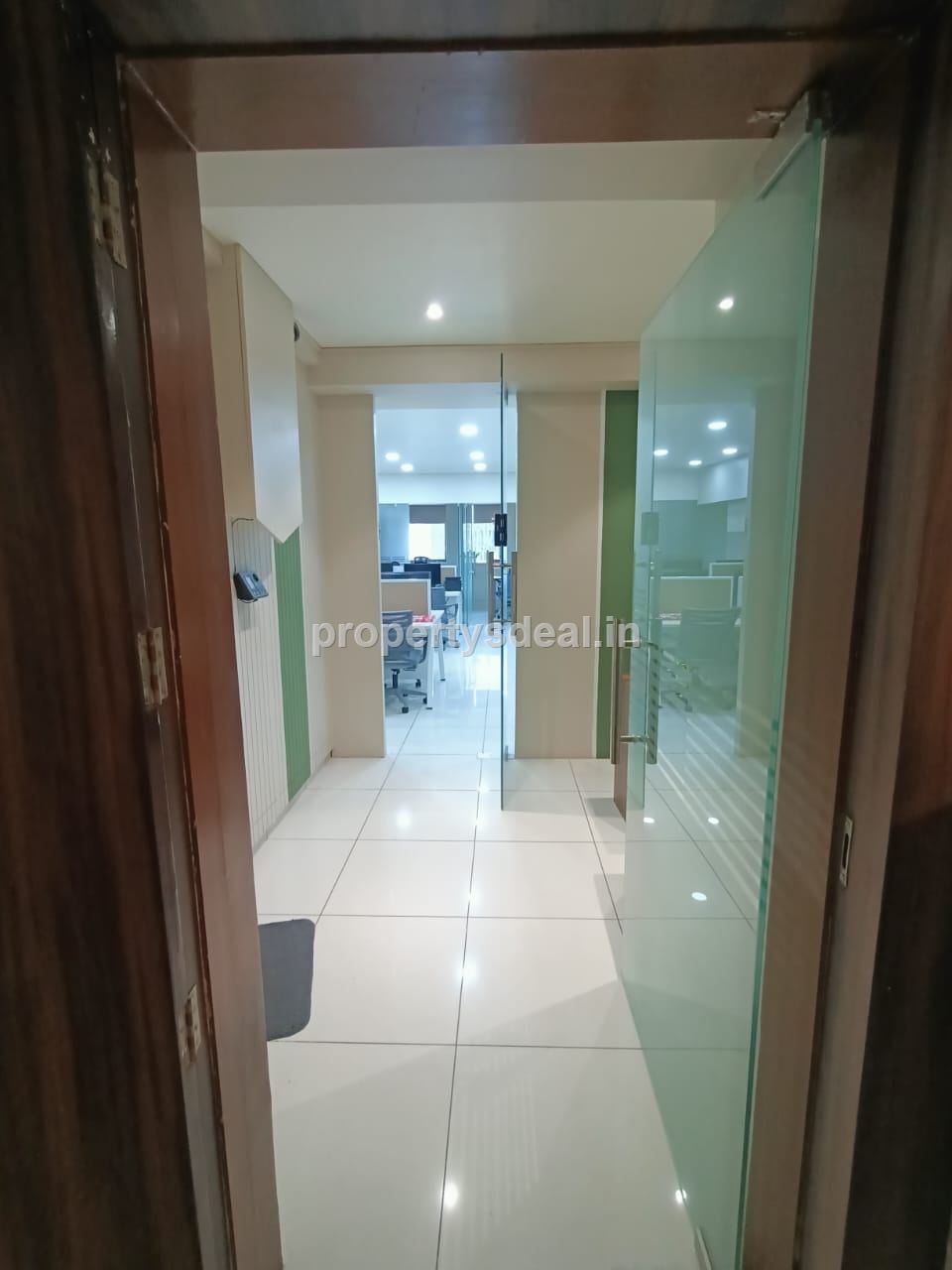 Premium Fully Furnished Office Space Available for Rent