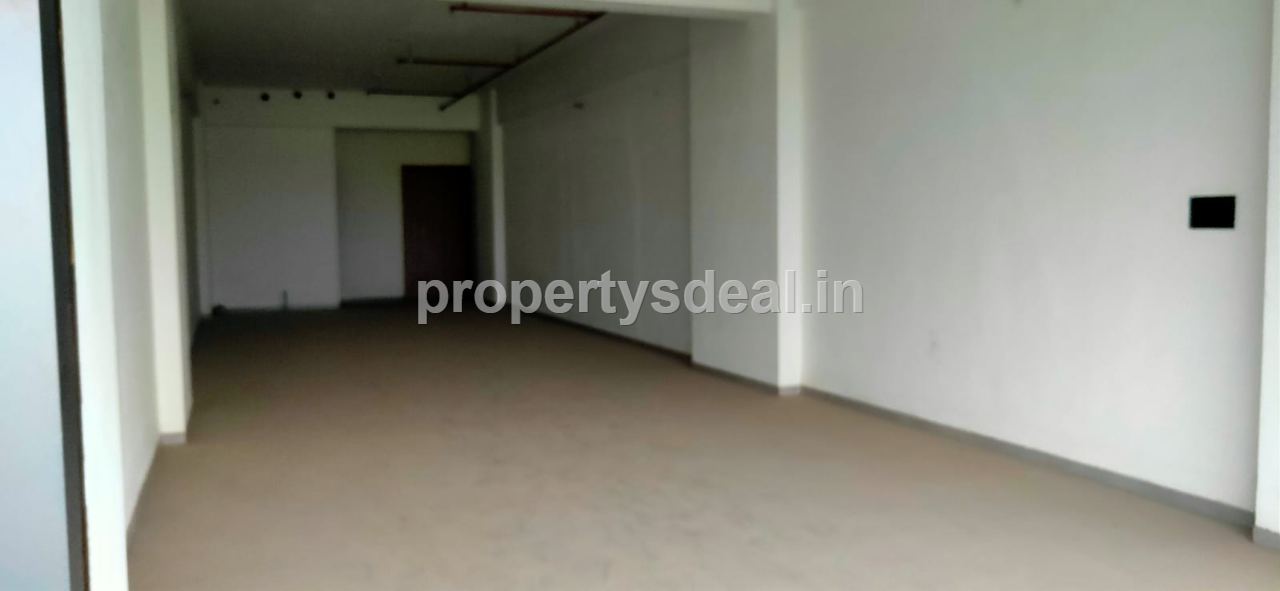 Premium Showroom Space Available for Rent