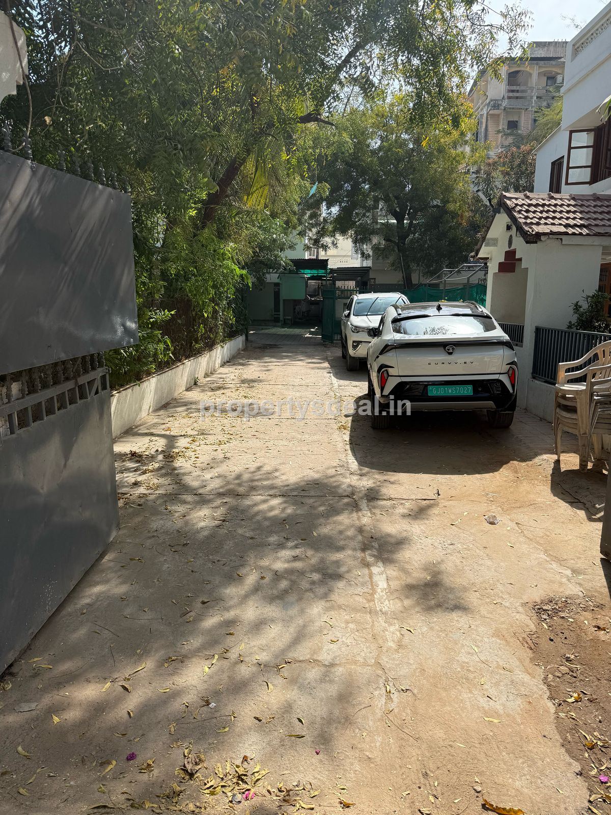 Premium 4 BHK Fully Furnished Bungalow Available for Rent