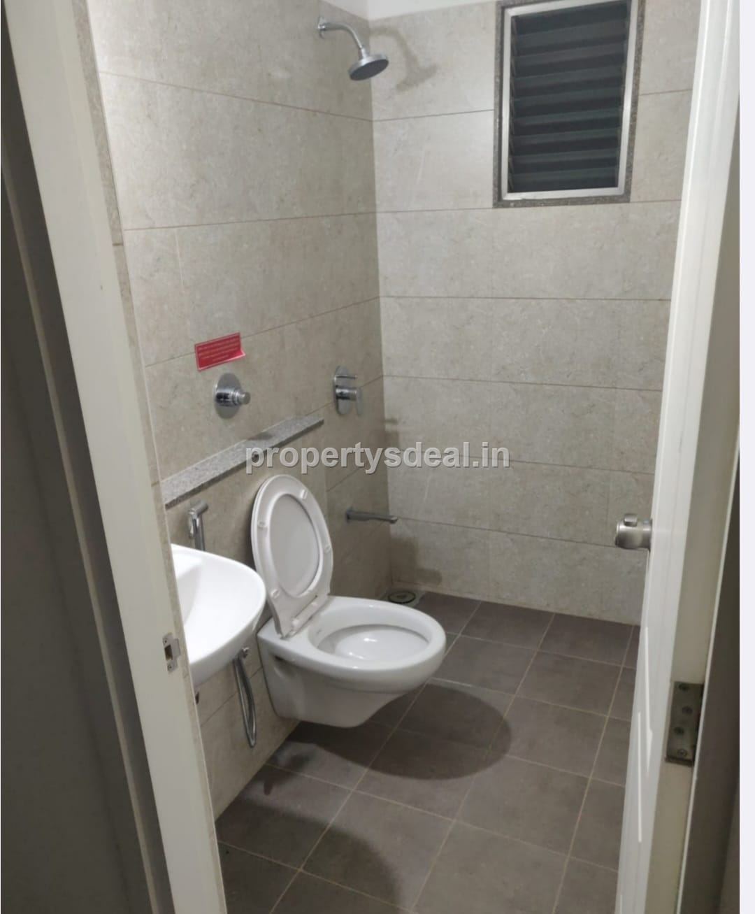 3BHK Flat For Sale in Shela / 70,00,000