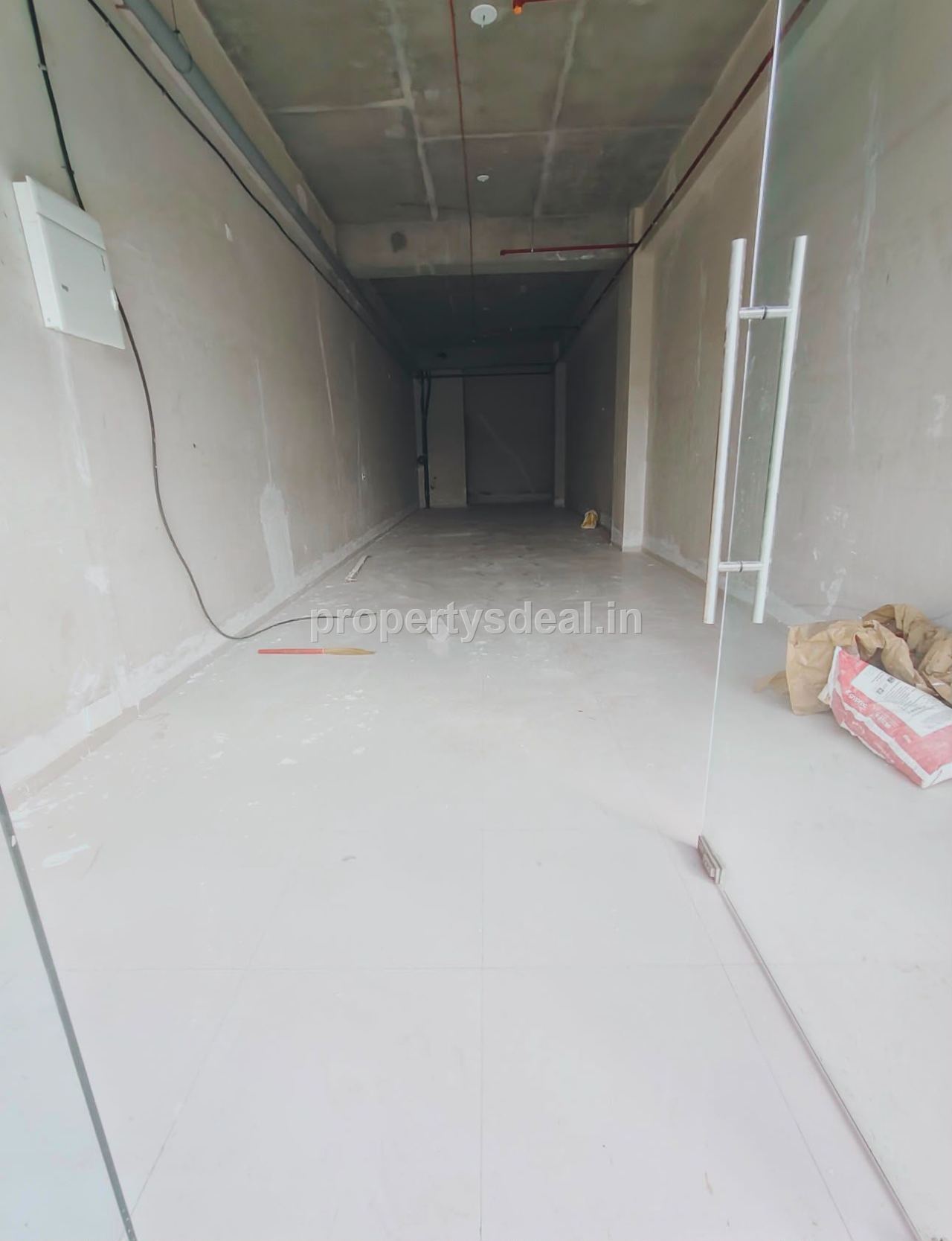 Shop For Rent in Bhuyangdev cross road , Ahmedabad /180000 price