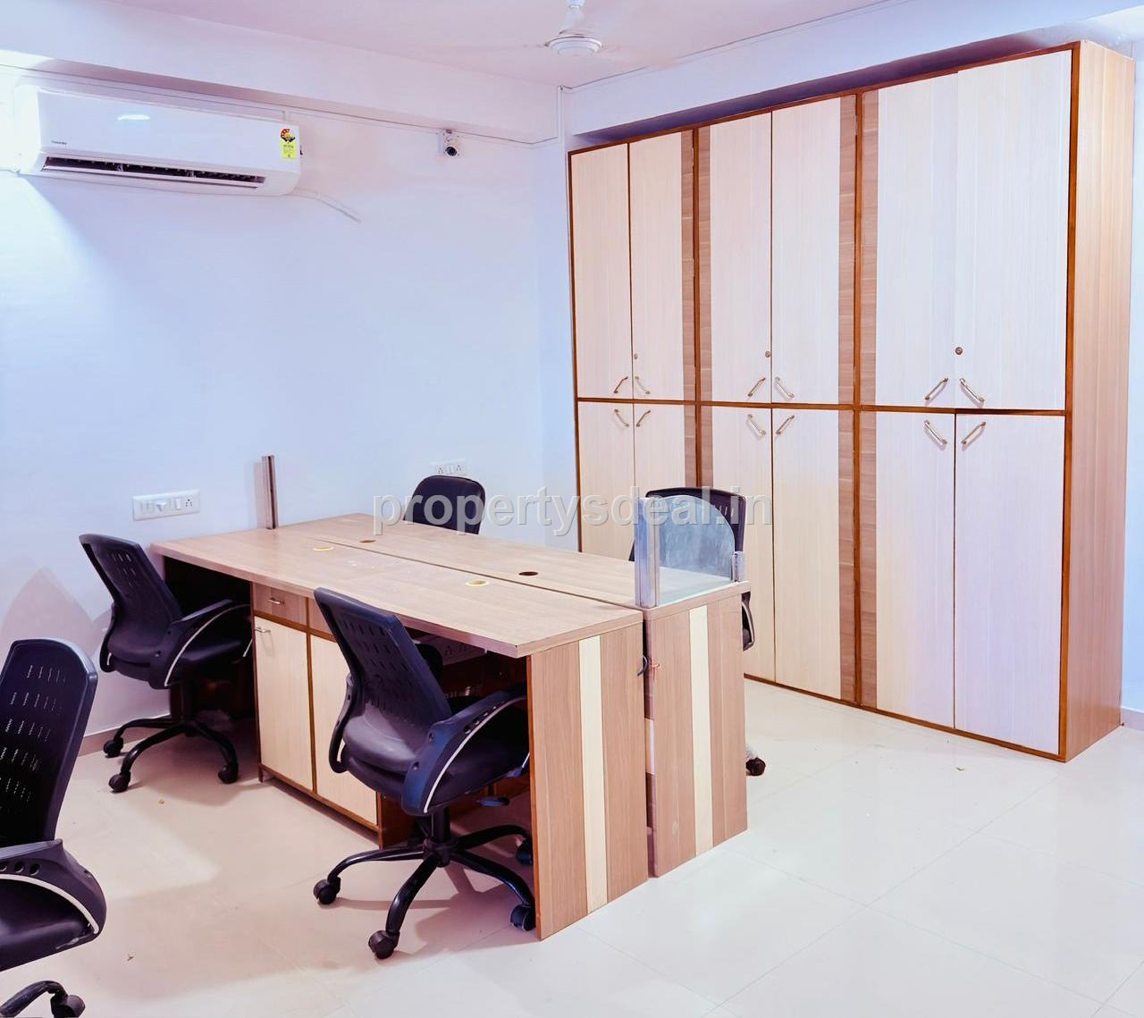 Office For Rent In Shyamal Cross Road , Ahmedabad