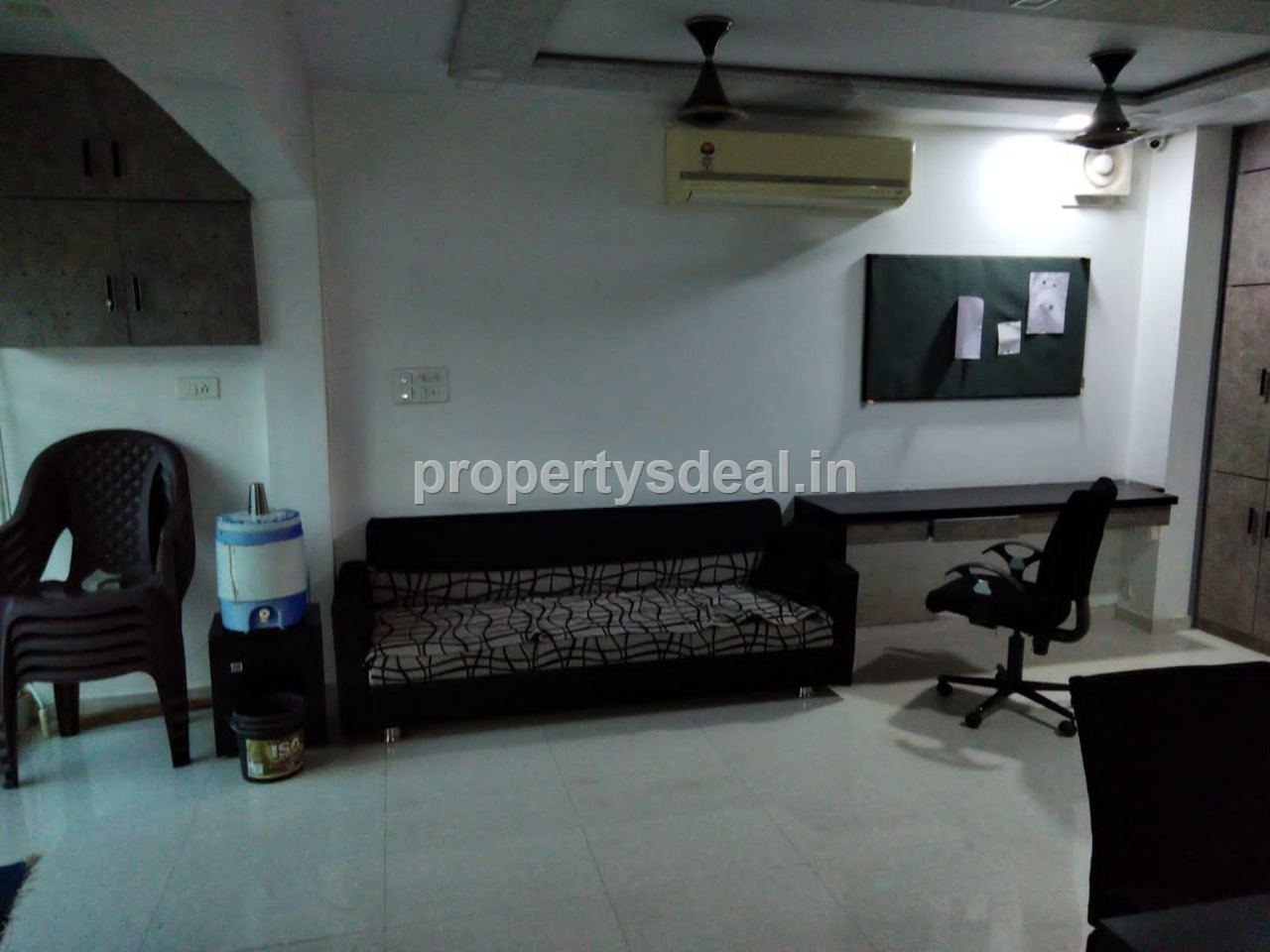 Office For Rent In Kalawad road ,Rajkot