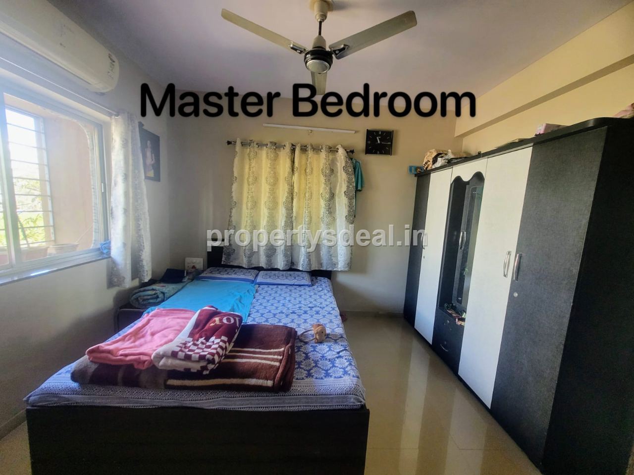 2BHK Flat For Sale In Sadhuvasvani Road, Rajkot