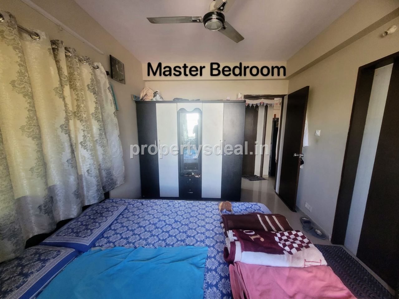 2BHK Flat For Sale In Sadhuvasvani Road, Rajkot
