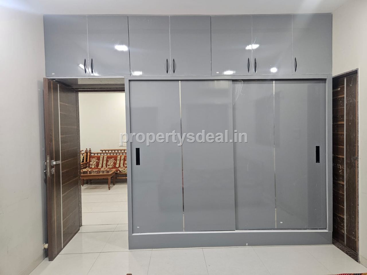 2 BHK fully furnished bungalow is available for rent in Laxminagar Society