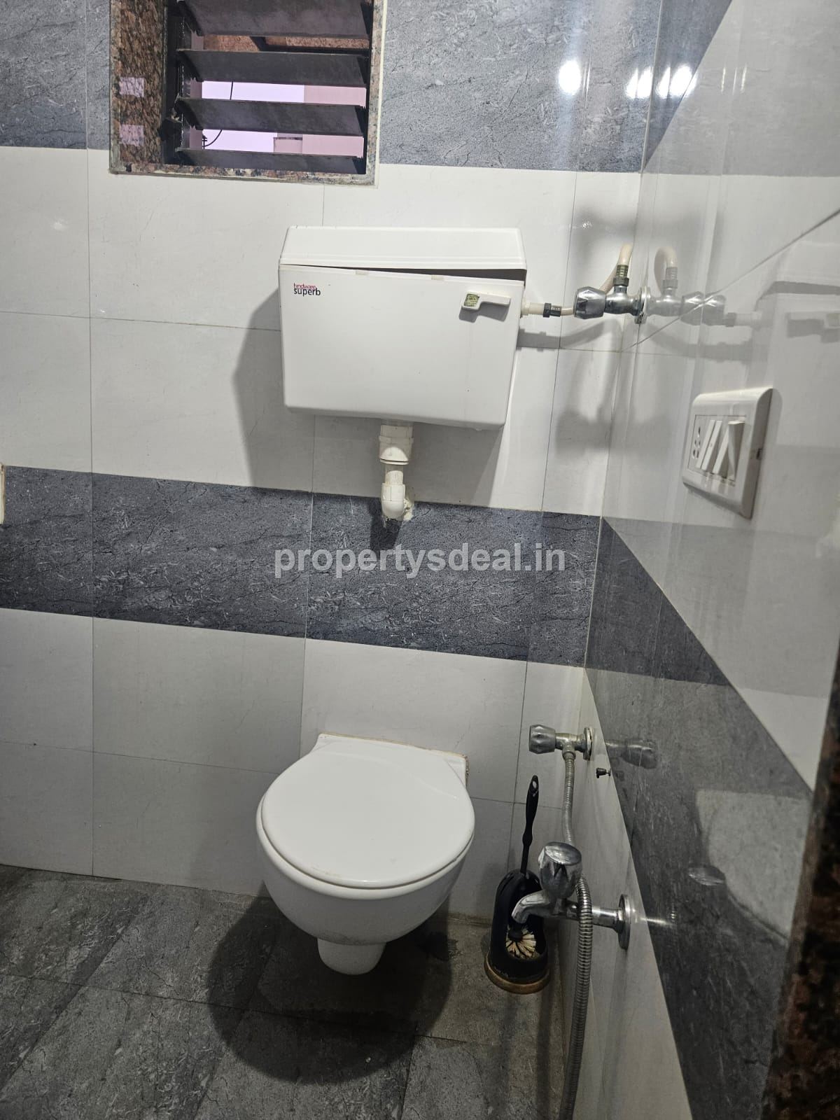2 BHK fully furnished bungalow is available for rent in Laxminagar Society
