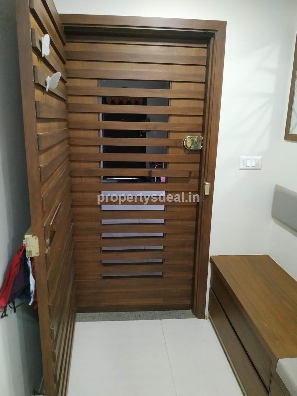 3BHK Flat For Rent Shaligram Lakeview Society ,Ahmedabad