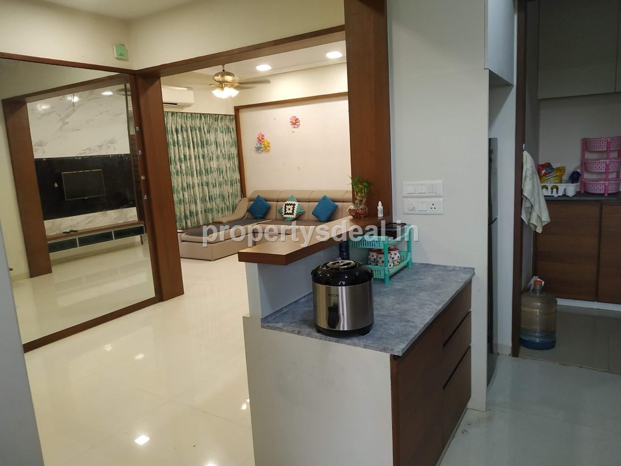 3BHK Flat For Rent Shaligram Lakeview Society ,Ahmedabad
