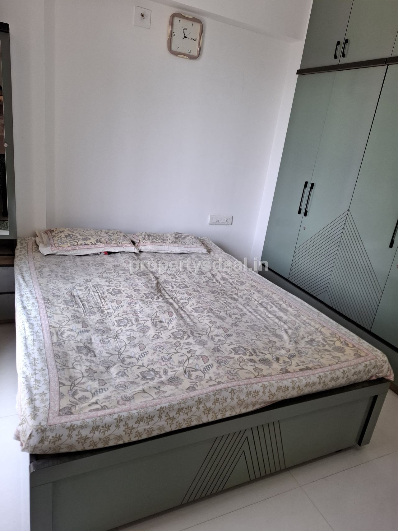 3BHK Flat For Rent In Swastik Reveira ,Ahmedabad