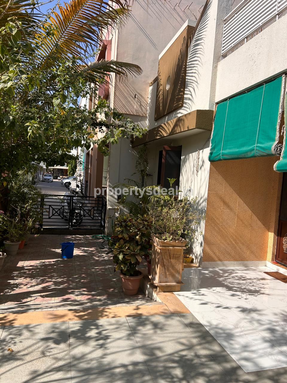 Bunglow For Sale In Chanakyapuri, Ahemdabad