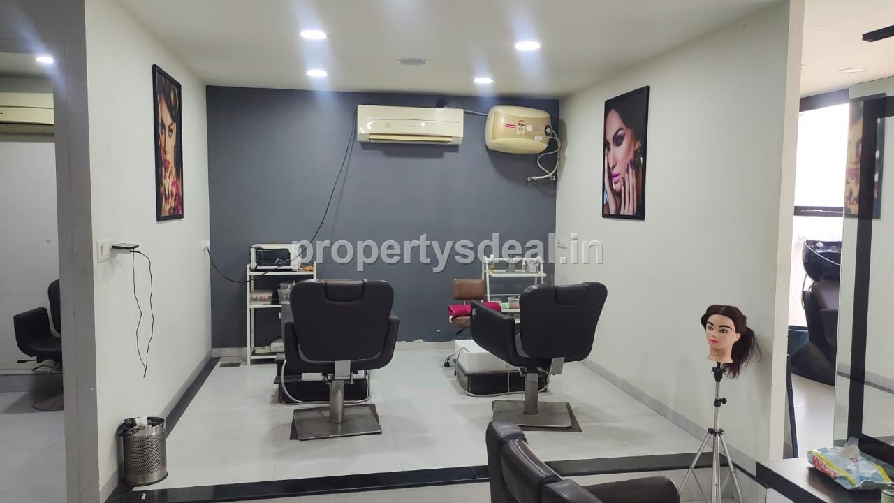 Shop For Sale In Fatehgunj, Vadodara