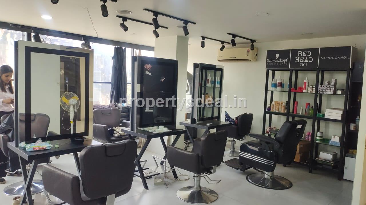 Shop For Sale In Fatehgunj, Vadodara