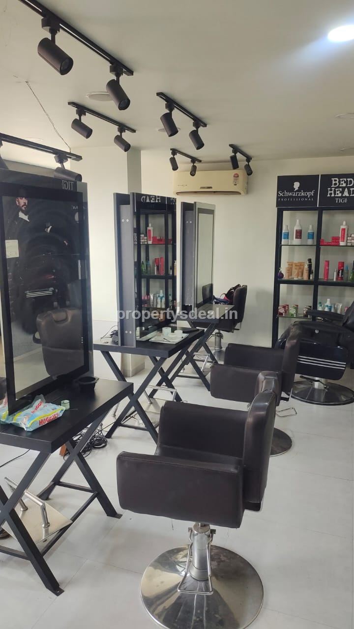 Shop For Sale In Fatehgunj, Vadodara