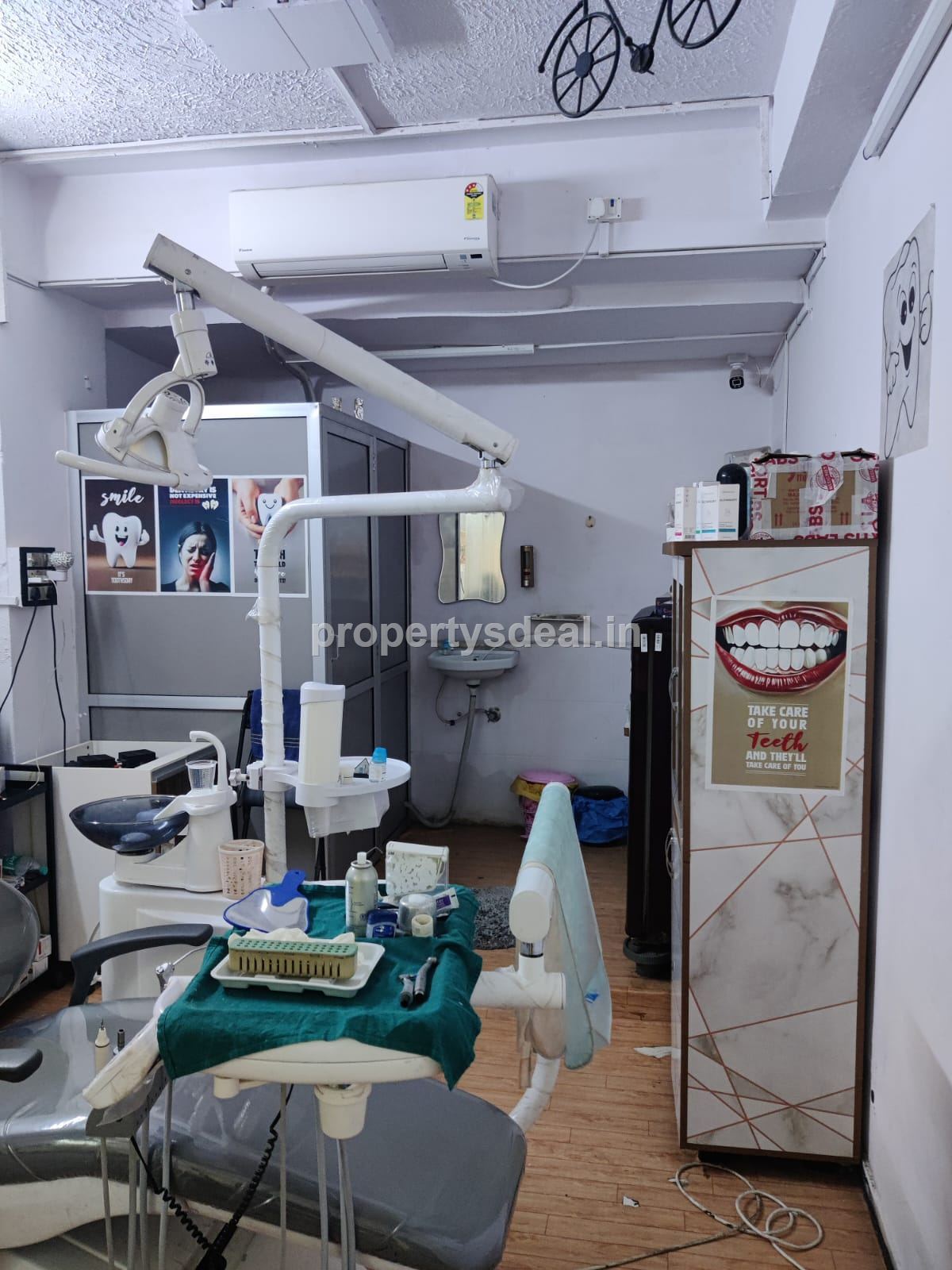 Shop For Sale In New VIP Road, Vadodara