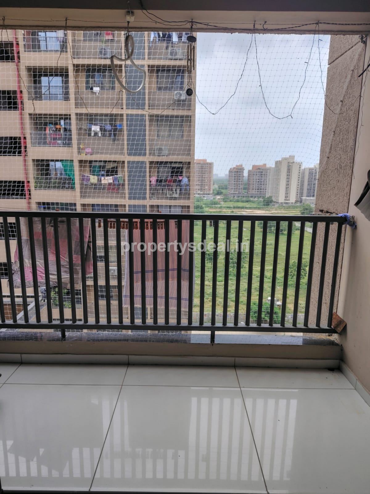 2 BHK FLAT