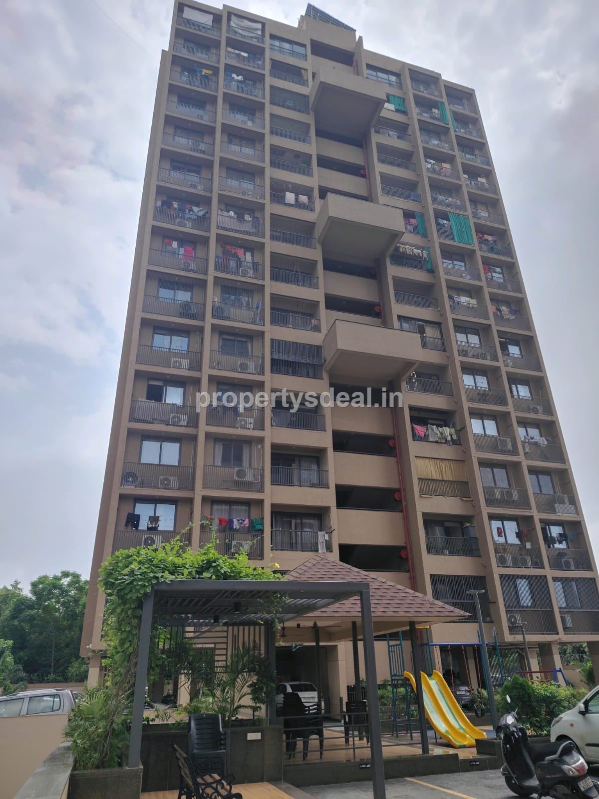 2 BHK FLAT